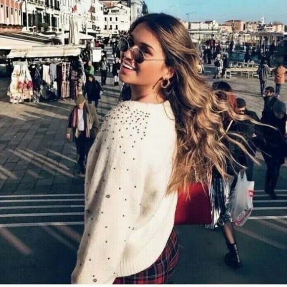 ❤️SOLD OUT❤️ZARA BEADED SWEATER - Picture 5 of 8